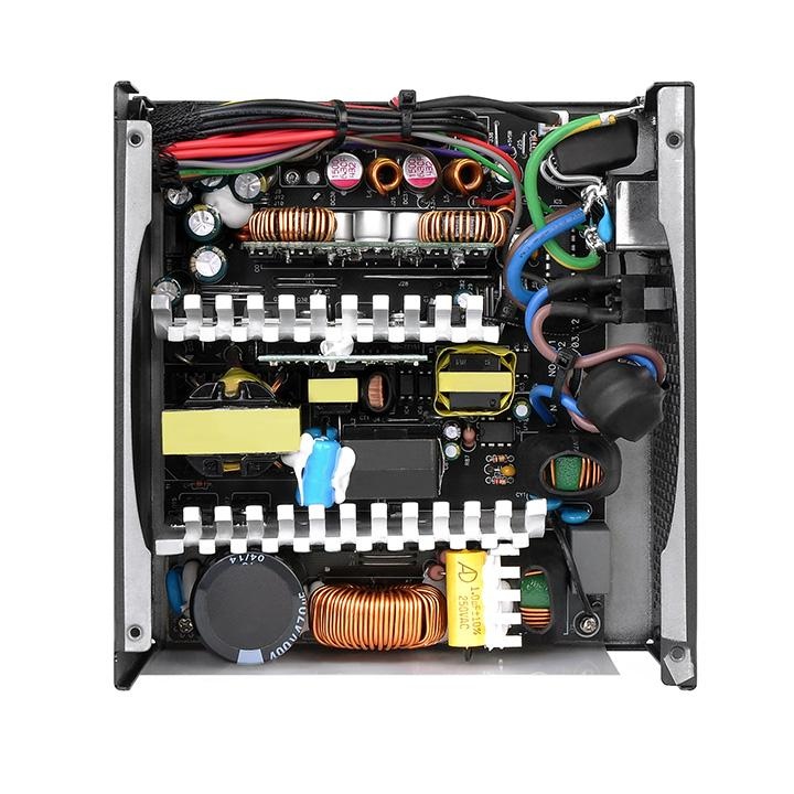 TR2 600W Gold